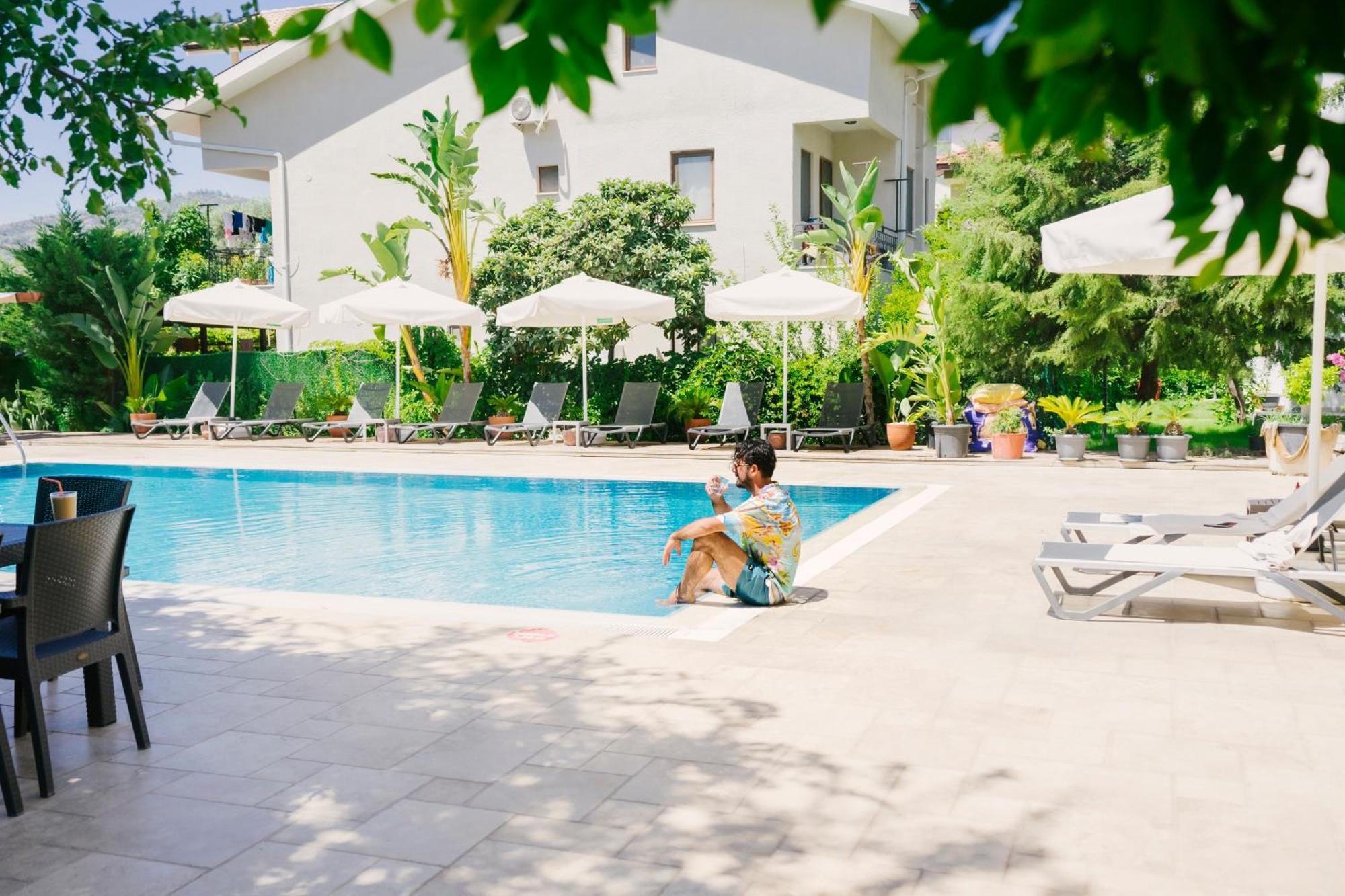West House Exclusive Hotel Гьоджек Екстер'єр фото