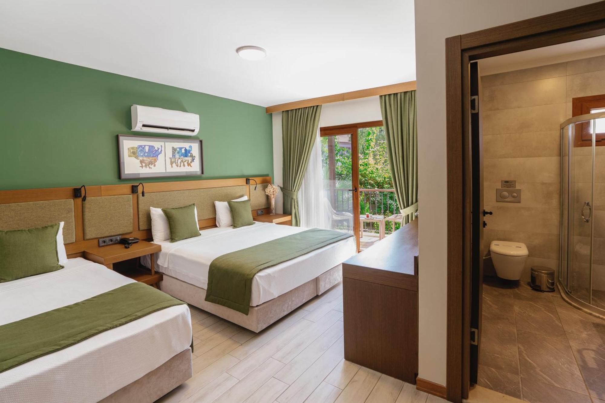 West House Exclusive Hotel Гьоджек Екстер'єр фото
